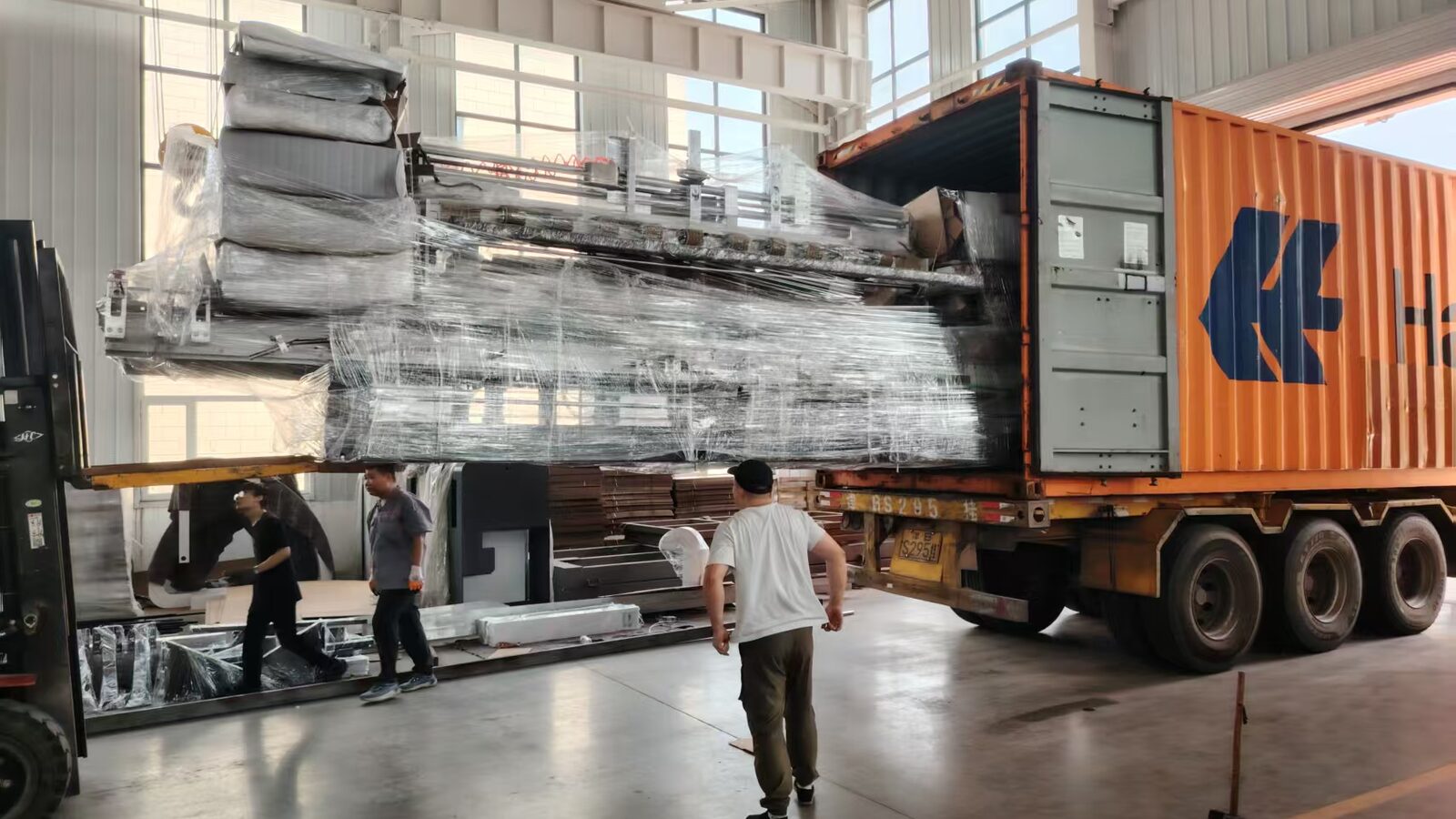 Export packing area for machinery